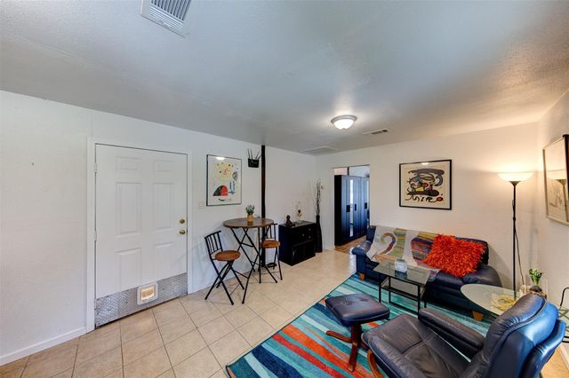 9520 El Chaco Drive, Baytown, TX 77521