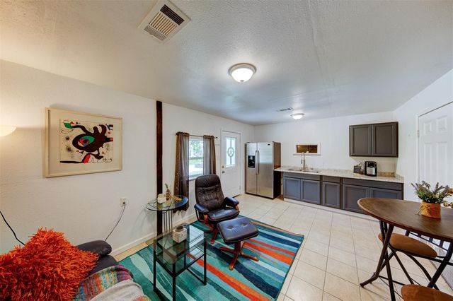 9520 El Chaco Drive, Baytown, TX 77521