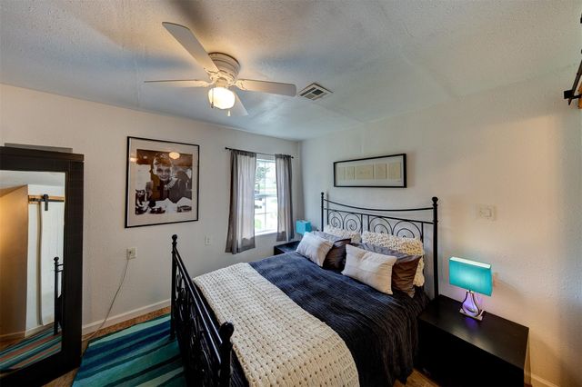 9520 El Chaco Drive, Baytown, TX 77521