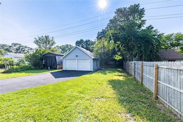 255 Peart Avenue, Irondequoit, NY 14622
