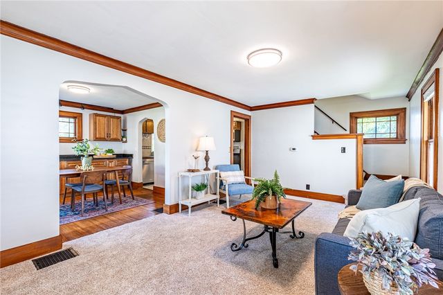 255 Peart Avenue, Irondequoit, NY 14622