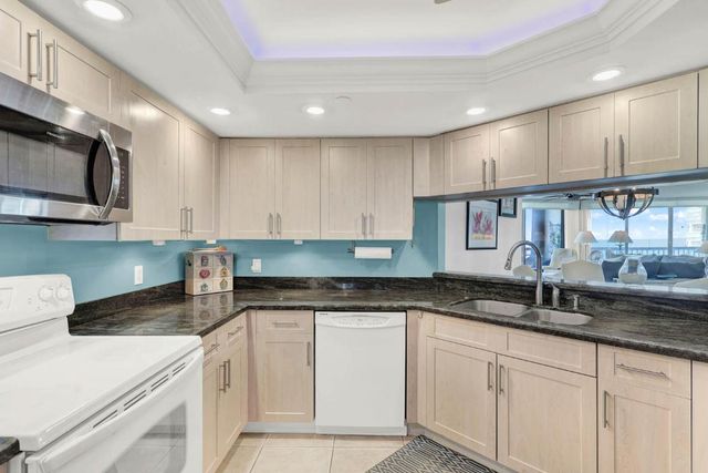 8880 S Ocean Drive 1004, Jensen Beach, FL 34957