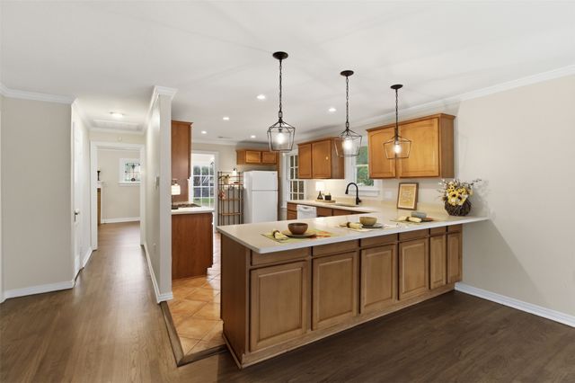 6141 Fairway Avenue, Dallas, TX 75227