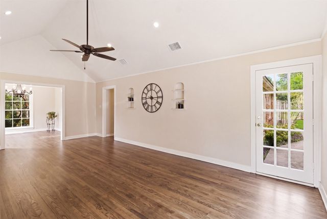 6141 Fairway Avenue, Dallas, TX 75227