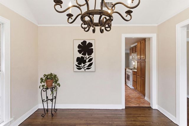 6141 Fairway Avenue, Dallas, TX 75227