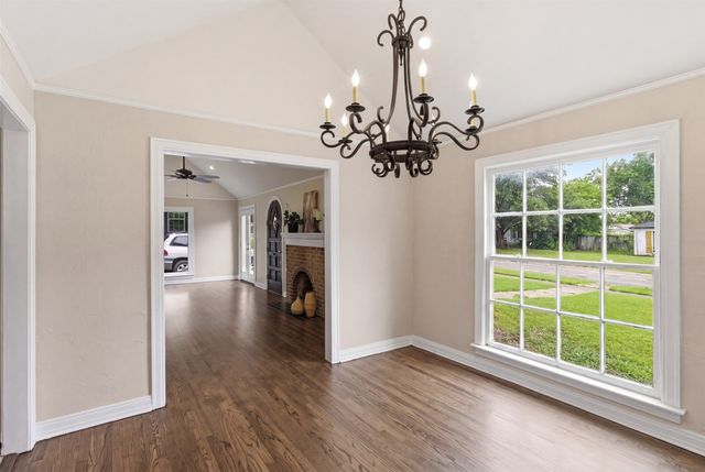 6141 Fairway Avenue, Dallas, TX 75227
