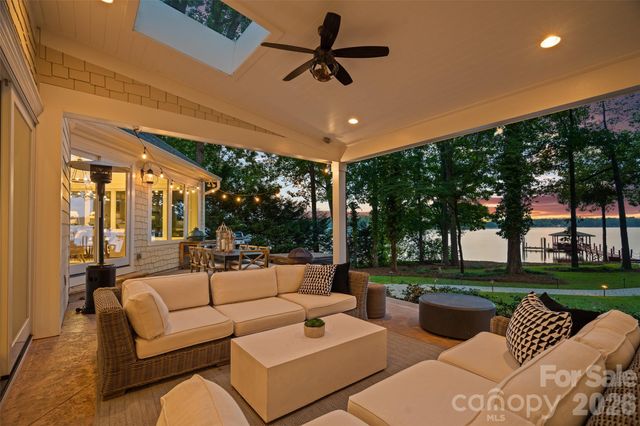 16109 N Point Road, Huntersville, NC 28078
