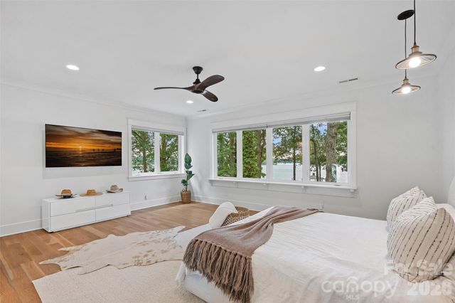 16109 N Point Road, Huntersville, NC 28078