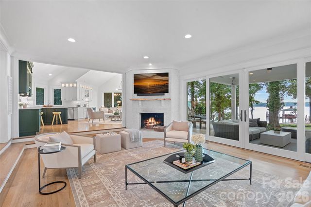 16109 N Point Road, Huntersville, NC 28078