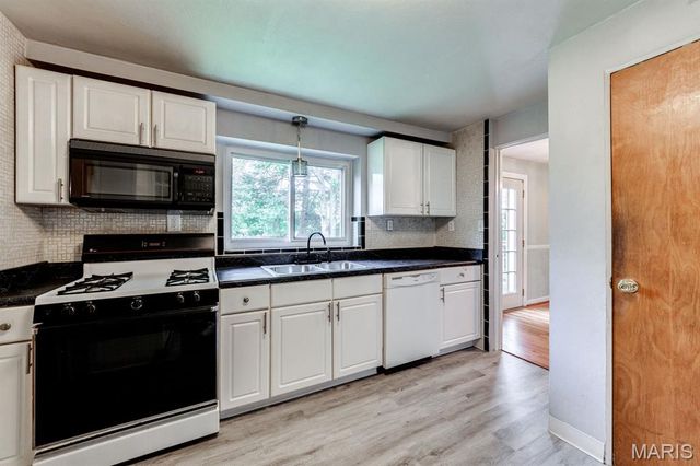 7315 Idamor Lane, Affton, MO 63123