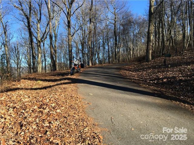 21 Casta Way, Asheville, NC 28803