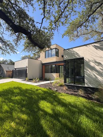 4216 Deepwoods DR, Austin, TX 78731