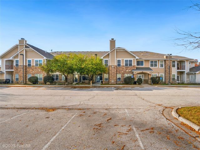 1313 SE University Avenue 105, Waukee, IA 50263