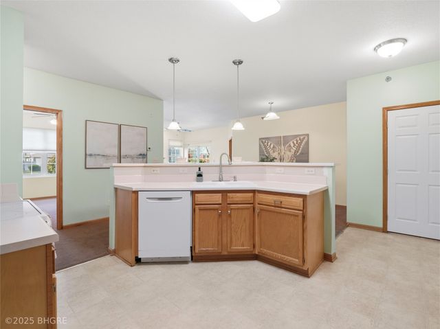 1313 SE University Avenue 105, Waukee, IA 50263