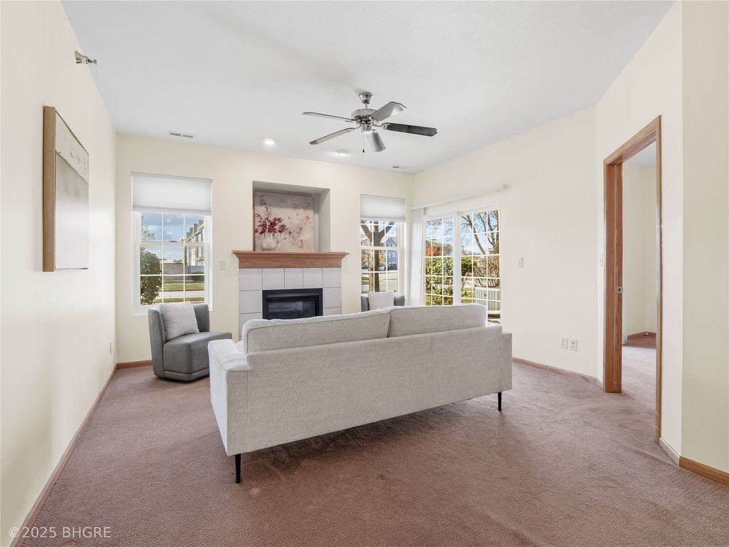 1313 SE University Avenue 105, Waukee, IA 50263