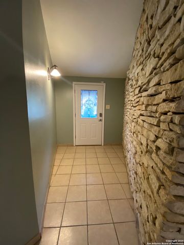 611 OBLATE DR, San Antonio, TX 78216
