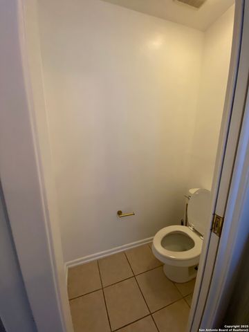 611 OBLATE DR, San Antonio, TX 78216