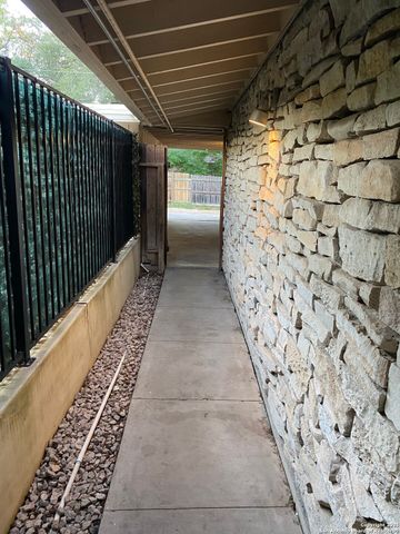 611 OBLATE DR, San Antonio, TX 78216