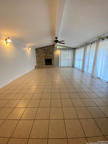 611 OBLATE DR, San Antonio, TX 78216