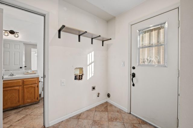38570 Rustic Lane, Yokuts Valley, CA 93657