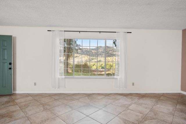 38570 Rustic Lane, Yokuts Valley, CA 93657