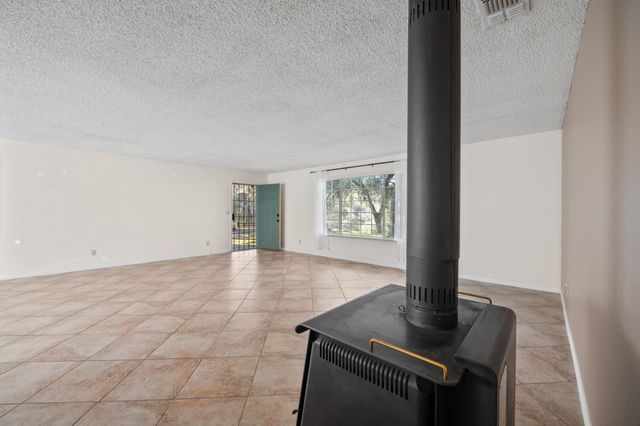 38570 Rustic Lane, Yokuts Valley, CA 93657
