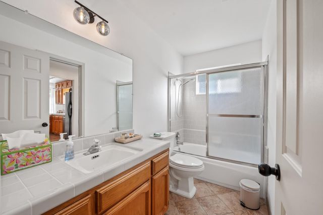 38570 Rustic Lane, Yokuts Valley, CA 93657