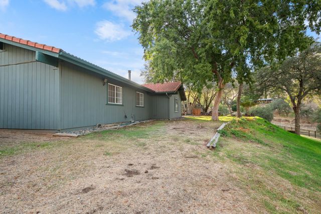 38570 Rustic Lane, Yokuts Valley, CA 93657