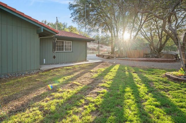 38570 Rustic Lane, Yokuts Valley, CA 93657