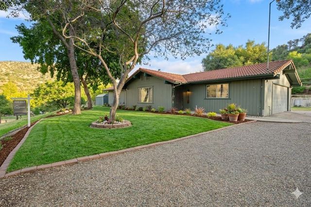 38570 Rustic Lane, Yokuts Valley, CA 93657