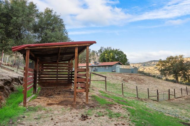 38570 Rustic Lane, Yokuts Valley, CA 93657
