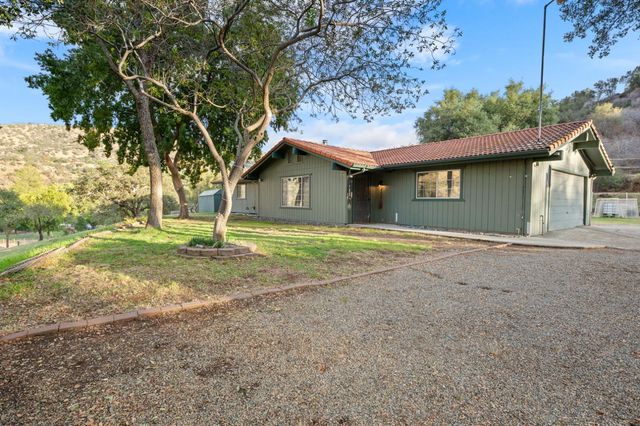 38570 Rustic Lane, Yokuts Valley, CA 93657