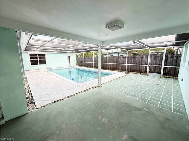 1534 Ricardo AVE, Fort Myers, FL 33901