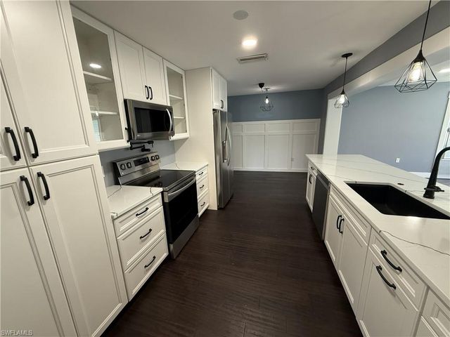 1534 Ricardo AVE, Fort Myers, FL 33901