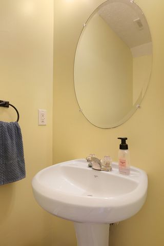 141 Shadow Glen Dr, Nashville, TN 37211