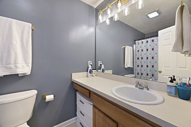 141 Shadow Glen Dr, Nashville, TN 37211