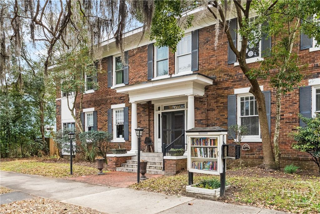 733 E Henry Street A, Savannah, GA 31401