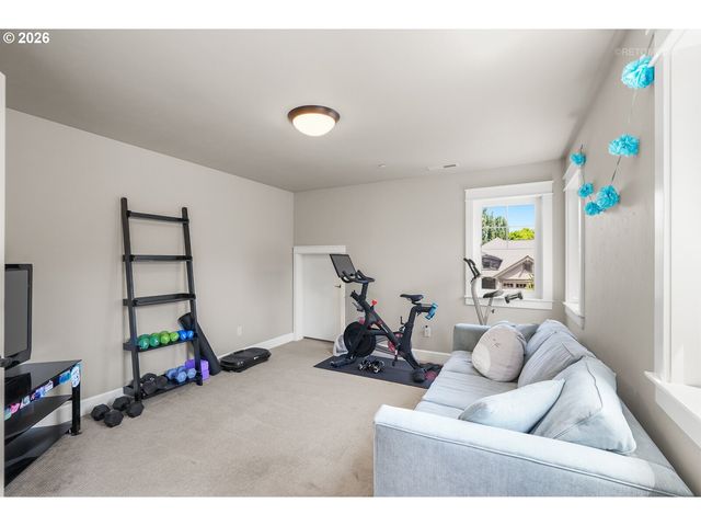 1667 Ne STILE Dr, Hillsboro, OR 97124