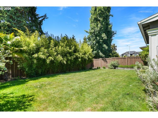 1667 Ne STILE Dr, Hillsboro, OR 97124