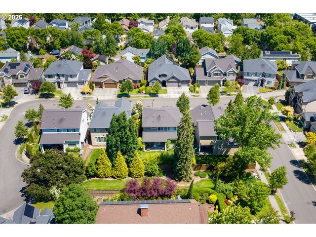 1667 Ne STILE Dr, Hillsboro, OR 97124