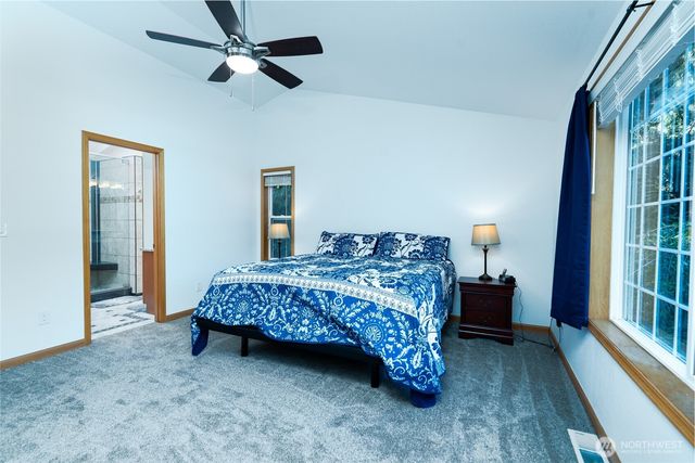 2117 Woodland Creek Street NE, Olympia, WA 98516