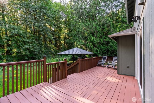 2117 Woodland Creek Street NE, Olympia, WA 98516