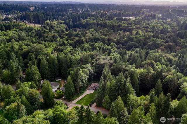 2117 Woodland Creek Street NE, Olympia, WA 98516