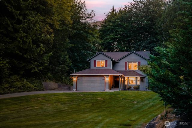 2117 Woodland Creek Street NE, Olympia, WA 98516