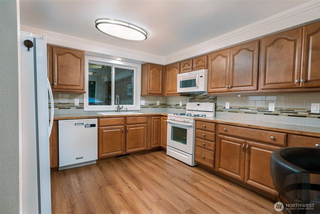 2117 Woodland Creek Street NE, Olympia, WA 98516