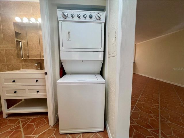 1510 FLINT DRIVE W 10-F, Clearwater, FL 33759