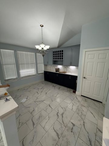 5715 Belarbor Street, Houston, TX 77033
