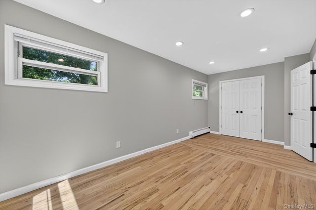 21 Gay Lore Drive, Huntington, NY 11743