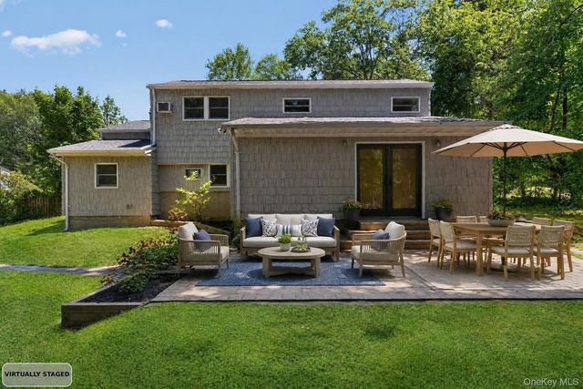 21 Gay Lore Drive, Huntington, NY 11743