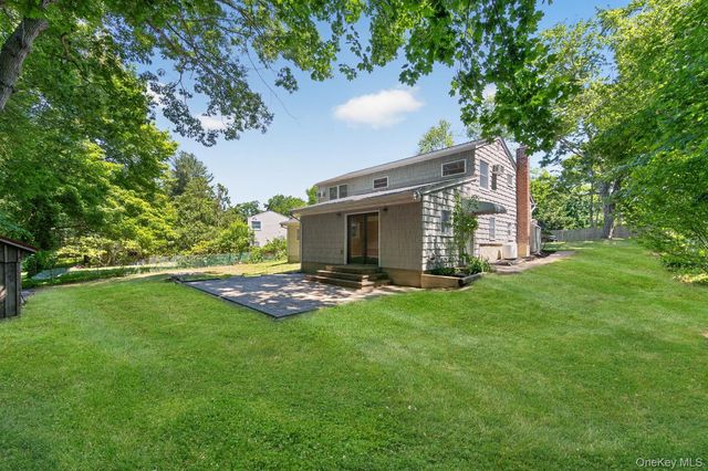 21 Gay Lore Drive, Huntington, NY 11743